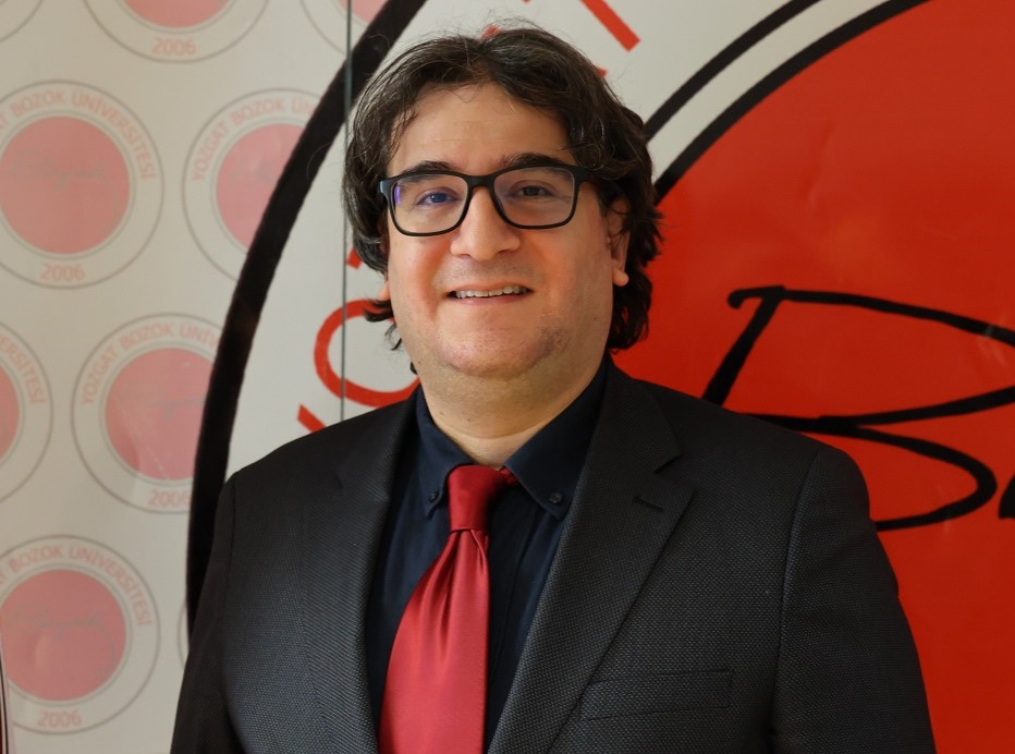 Prof. Dr. Uğur Bayıllıoğlu